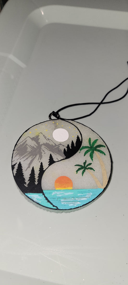 Ying Yang Scene Car Freshie